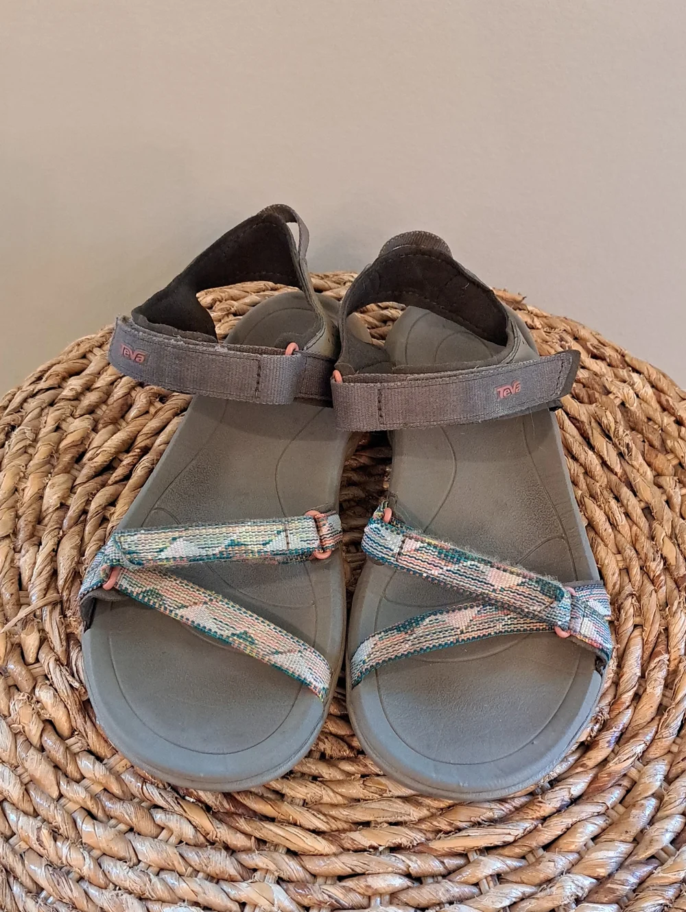 Teva Womens Terra Activewear/Outdoor Tan/Brown/Peach Print Sandals 7.5